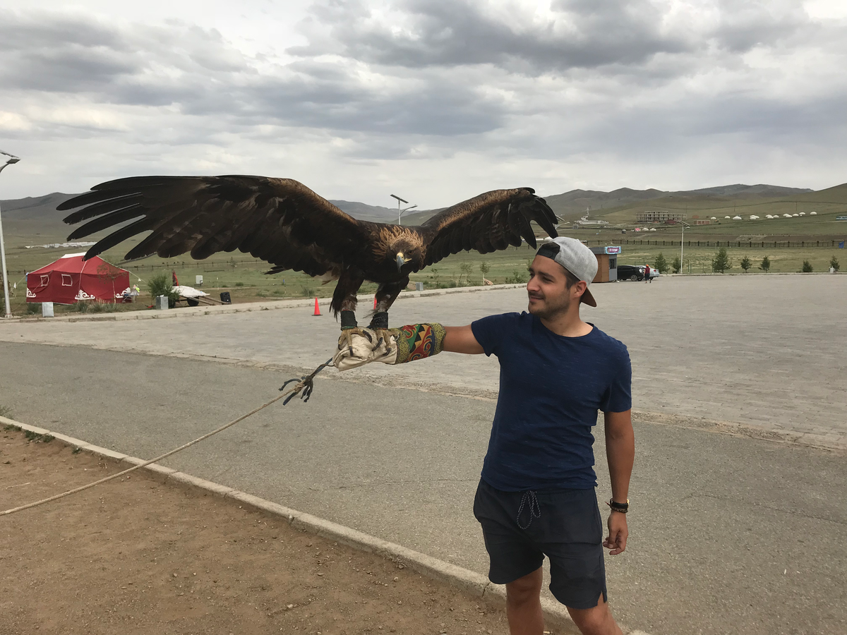 Photo 11: Thomas et l'aigle
