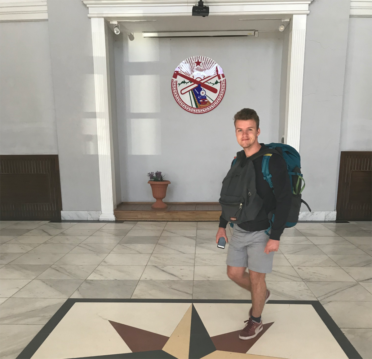 Photo 1: Johan à la gare
