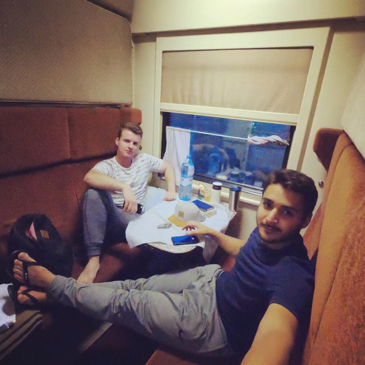 Photo 10: J&T seuls dans la cabine